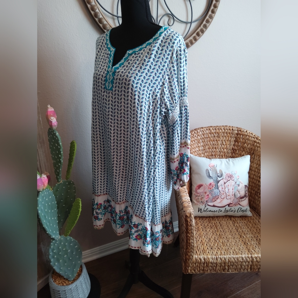 Umgee White Tunic/Dress with Teal Trim & Blue Print - Picture 8 of 10